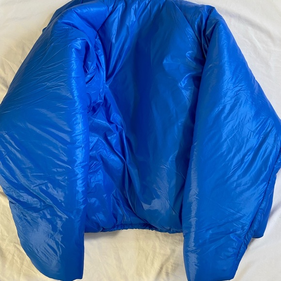 Yeezy x Gap Round Puffer Jacket - Picture 10 of 15